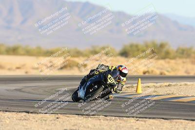 media/Jan-11-2025-CVMA (Sat) [[ddeb3f563a]]/Race 13-Amateur Supersport Open/